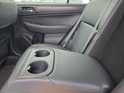 Used 2015 Subaru Outback 3.6R Limited image 13