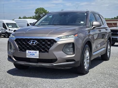Used 2019 Hyundai Santa Fe SE AWD/4WD image 3