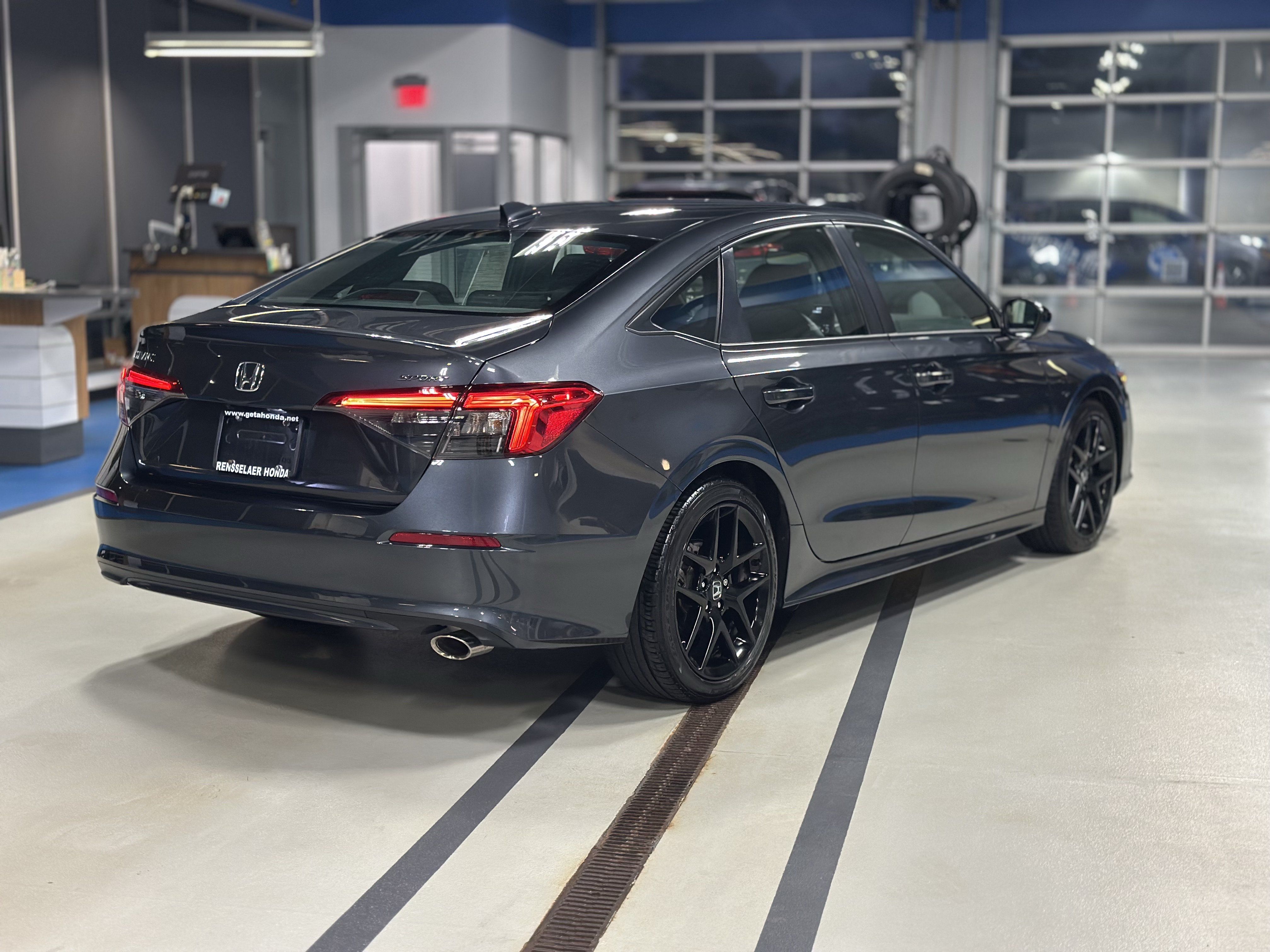 Used 2024 Honda Civic Sport image 5
