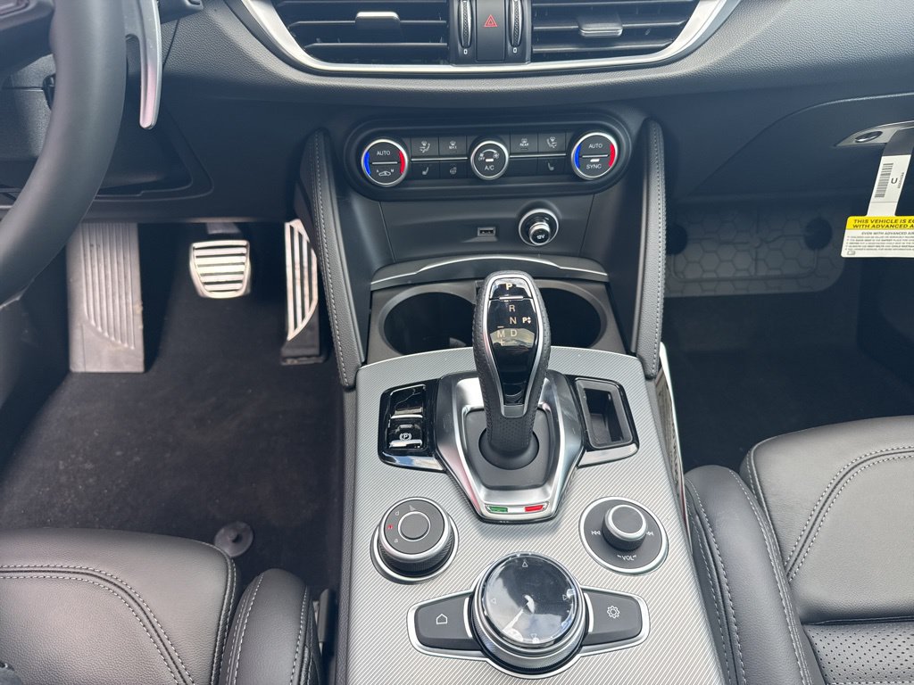 New 2026 Alfa Romeo Stelvio Sprint AWD/4WD image 16