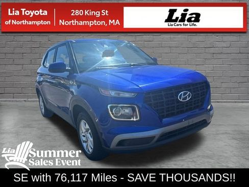 Used 2021 Hyundai Venue SE FWD image 1