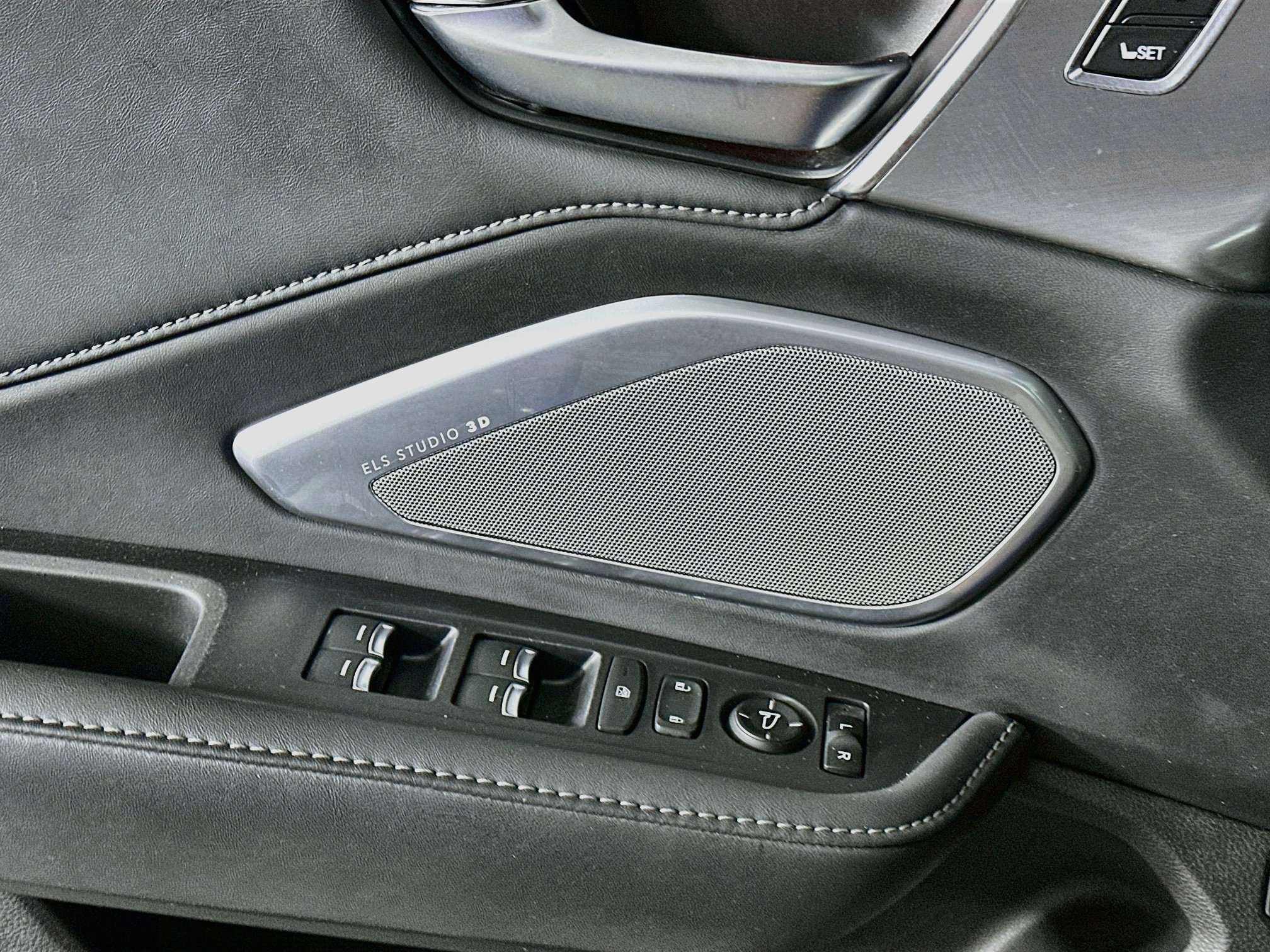 Used 2021 Acura RDX w/ Advance Package FWD image 15