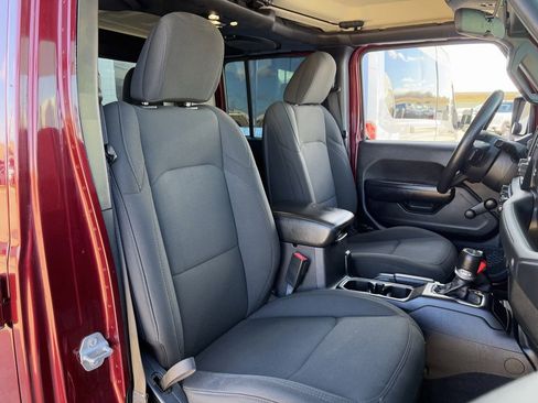 Used 2021 Jeep Gladiator Sport image 31