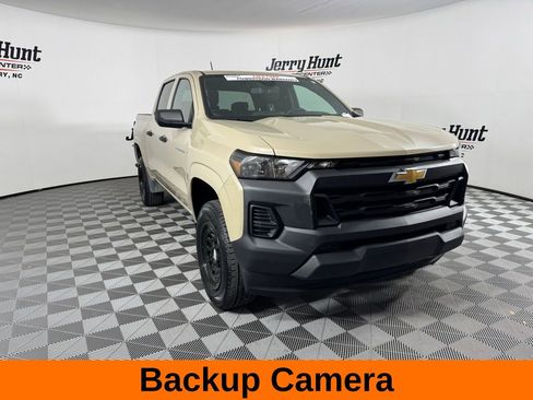 Used 2024 Chevrolet Colorado W/T RWD image 6