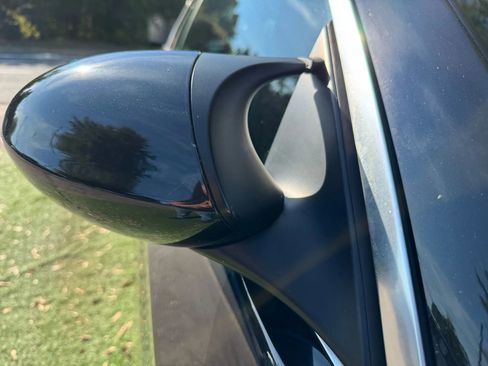 Used 2010 BMW M3 Convertible 2D image 22