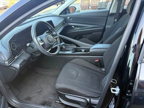 Certified 2023 Hyundai Elantra SEL w/ Convenience Package FWD image 12