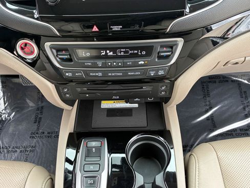 Used 2021 Honda Pilot Elite image 27