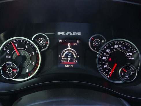 Used 2024 RAM 2500 Big Horn AWD/4WD image 22