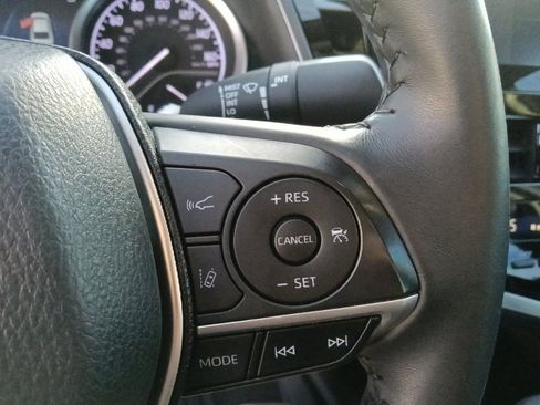 Used 2024 Toyota Camry XLE image 19