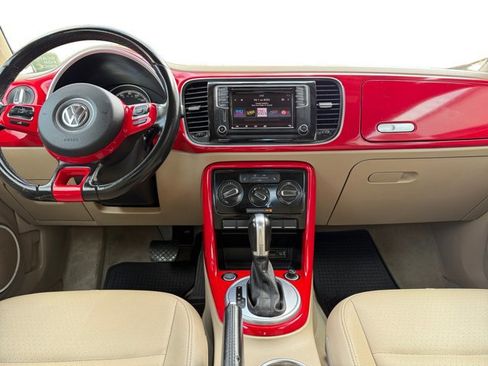 Used 2017 Volkswagen Beetle 1.8T SE image 15