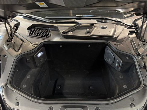 Used 2024 Lamborghini Revuelto image 30