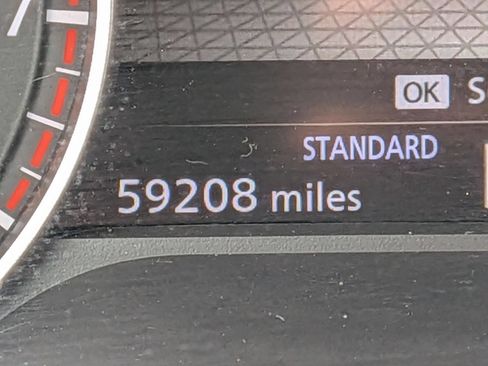 Used 2024 Nissan Pathfinder SV FWD image 21