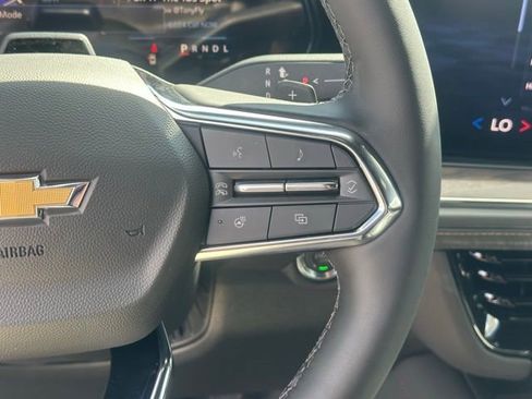 New 2026 Chevrolet Suburban High Country AWD/4WD image 5