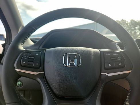New 2025 Honda Ridgeline RTL image 14