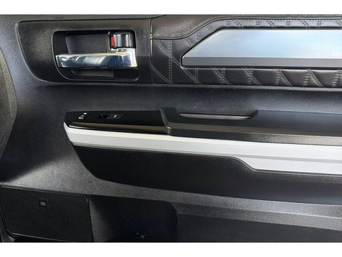 Used 2021 Toyota Tundra Platinum AWD/4WD image 18