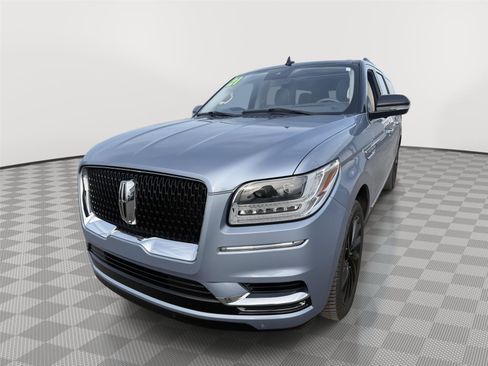 Used 2021 Lincoln Navigator L Black Label w/ Special Edition Package image 2