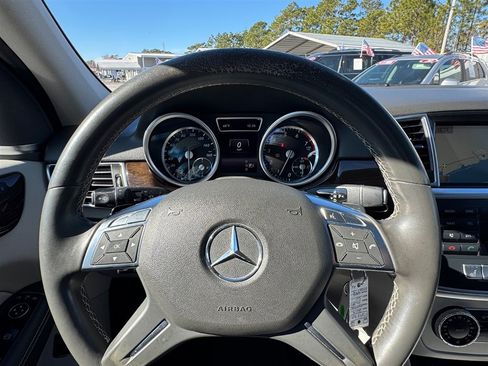 Used 2014 Mercedes-Benz ML 350 image 17