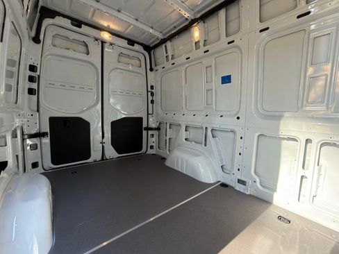Used 2026 Mercedes-Benz Sprinter 2500 image 13
