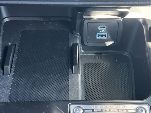 New 2025 Ford Bronco Badlands image 7