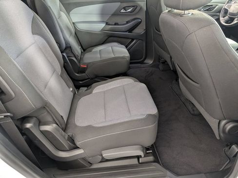 Certified 2020 Chevrolet Traverse LT FWD image 34