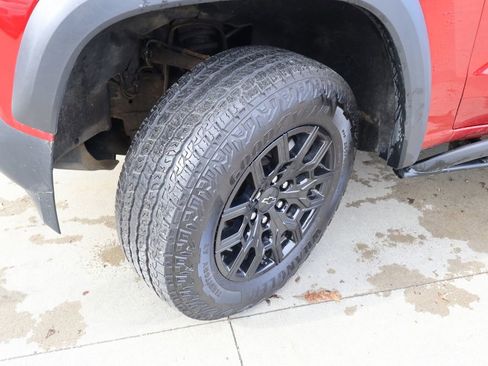 Certified 2024 Chevrolet Colorado Trail Boss w/ Advanced Trailering Package image 40