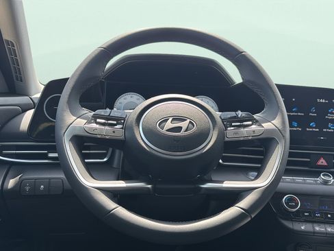 New 2026 Hyundai Elantra Limited FWD image 12