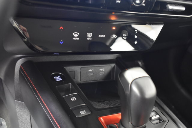 Certified 2025 Nissan Kicks SR AWD/4WD image 16