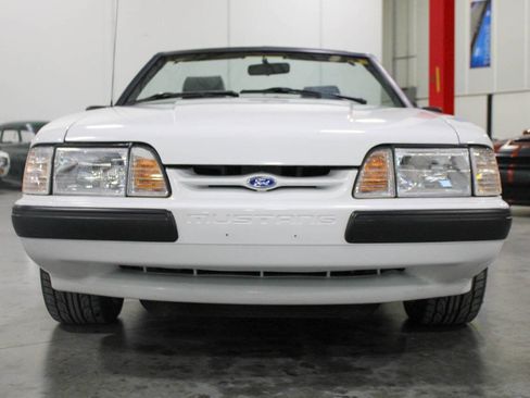 Used 1989 Ford Mustang LX image 10