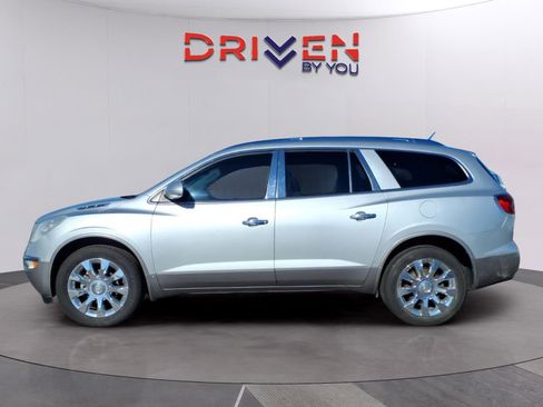 Used 2010 Buick Enclave CXL w/ Trailering Provision Package image 2