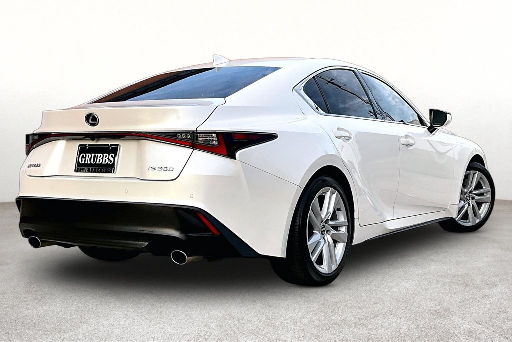 Used 2024 Lexus IS 300 w/ Comfort Package RWD image 2