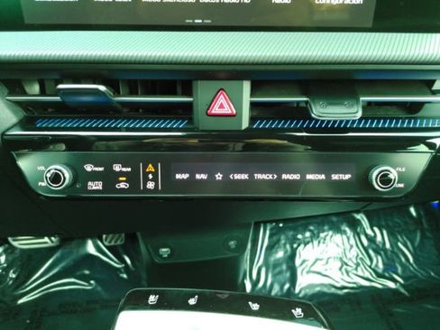 Used 2023 Kia EV6 GT-Line w/ GT-Line Suede Seat Package image 45