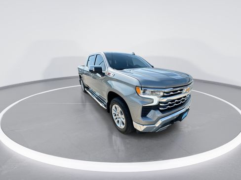Used 2024 Chevrolet Silverado 1500 LTZ AWD/4WD image 2