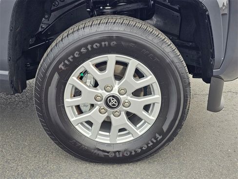 Used 2025 Toyota Tacoma SR5 image 9