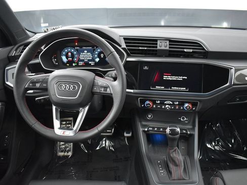 Used 2025 Audi Q3 2.0T Premium Plus w/ Premium Plus Package AWD/4WD image 12