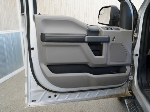 Used 2016 Ford F150 XLT w/ Equipment Group 301A Mid image 27