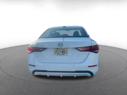 Used 2025 Nissan Sentra SV FWD image 12