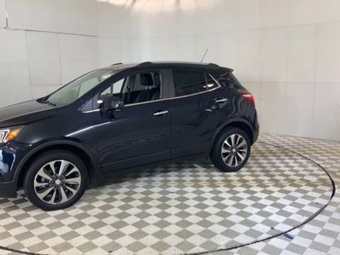 Used 2022 Buick Encore Preferred w/ Safety Package II AWD/4WD image 5