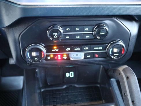 Used 2024 Ford Bronco Outer Banks image 23
