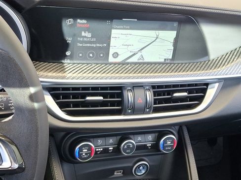 New 2024 Alfa Romeo Stelvio Quadrifoglio image 12