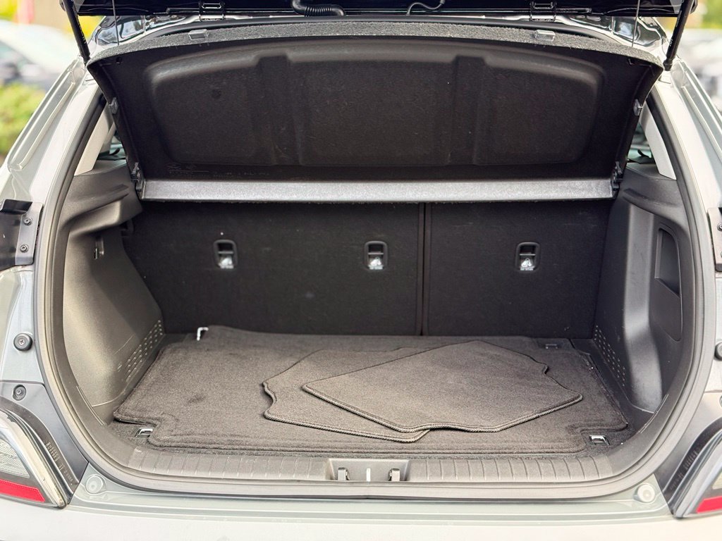 Used 2022 Hyundai Kona SEL w/ Cargo Package FWD image 11