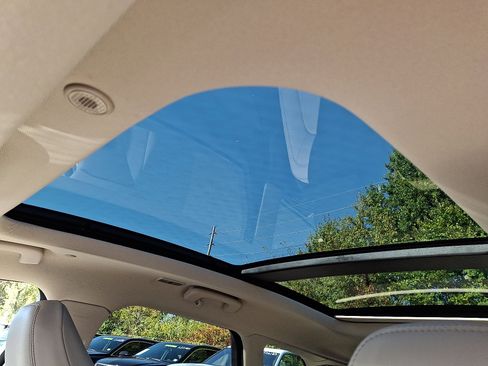 Used 2022 Lincoln Corsair AWD w/ Premium Package image 14