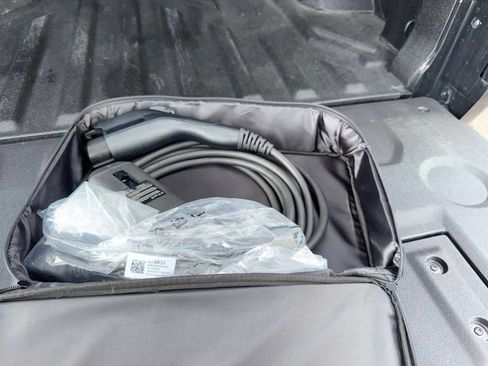 Used 2025 GMC Hummer EV 3X AWD/4WD image 91