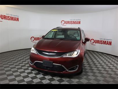Used 2018 Chrysler Pacifica Touring-L w/ Advanced Safetytec Group