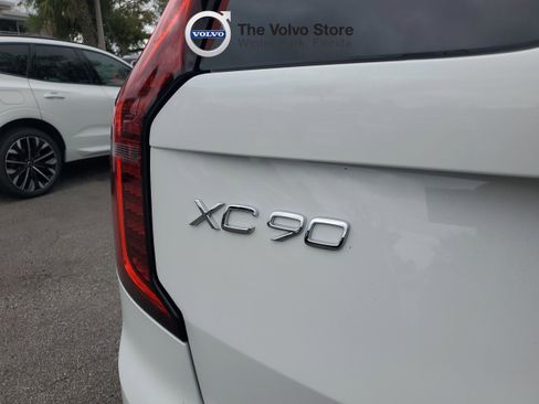 Used 2026 Volvo XC90 T8 Ultra w/ Protection Package Premier AWD/4WD image 8