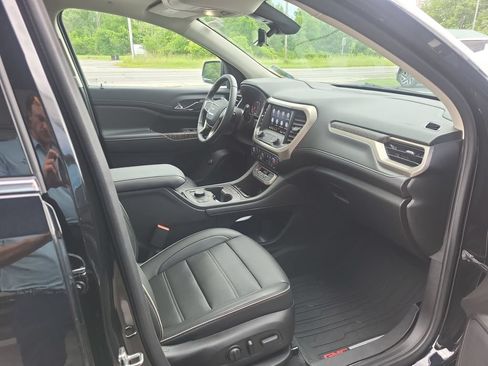 Certified 2023 GMC Acadia Denali w/ Denali Technology Package AWD/4WD image 12