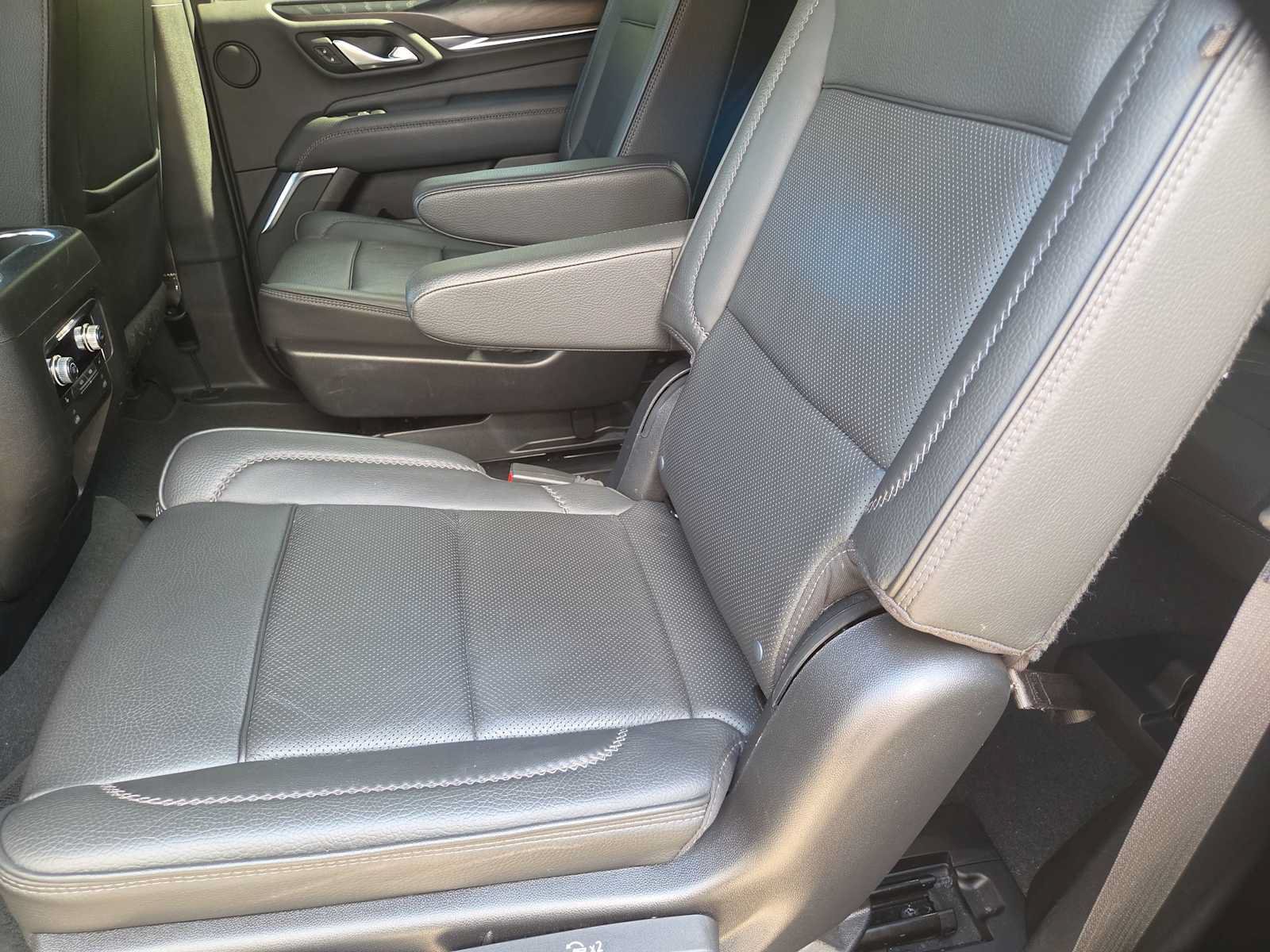 Used 2022 GMC Yukon Denali AWD/4WD image 20