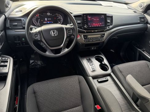 Used 2023 Honda Ridgeline Sport image 15