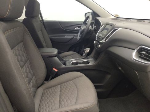 Used 2020 Chevrolet Equinox LT FWD image 21