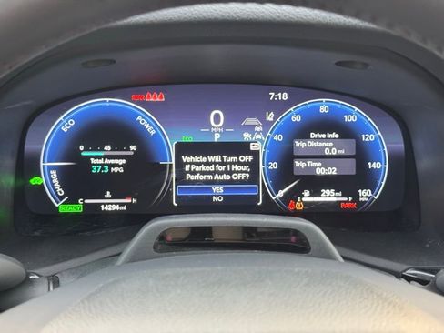 Used 2025 Toyota Camry XLE w/ Premium Plus Package image 30