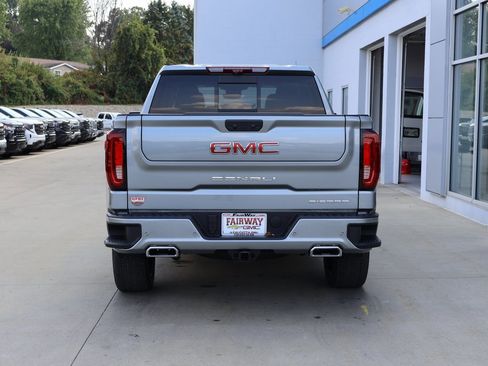New 2026 GMC Sierra 1500 Denali w/ Denali Reserve Package image 9